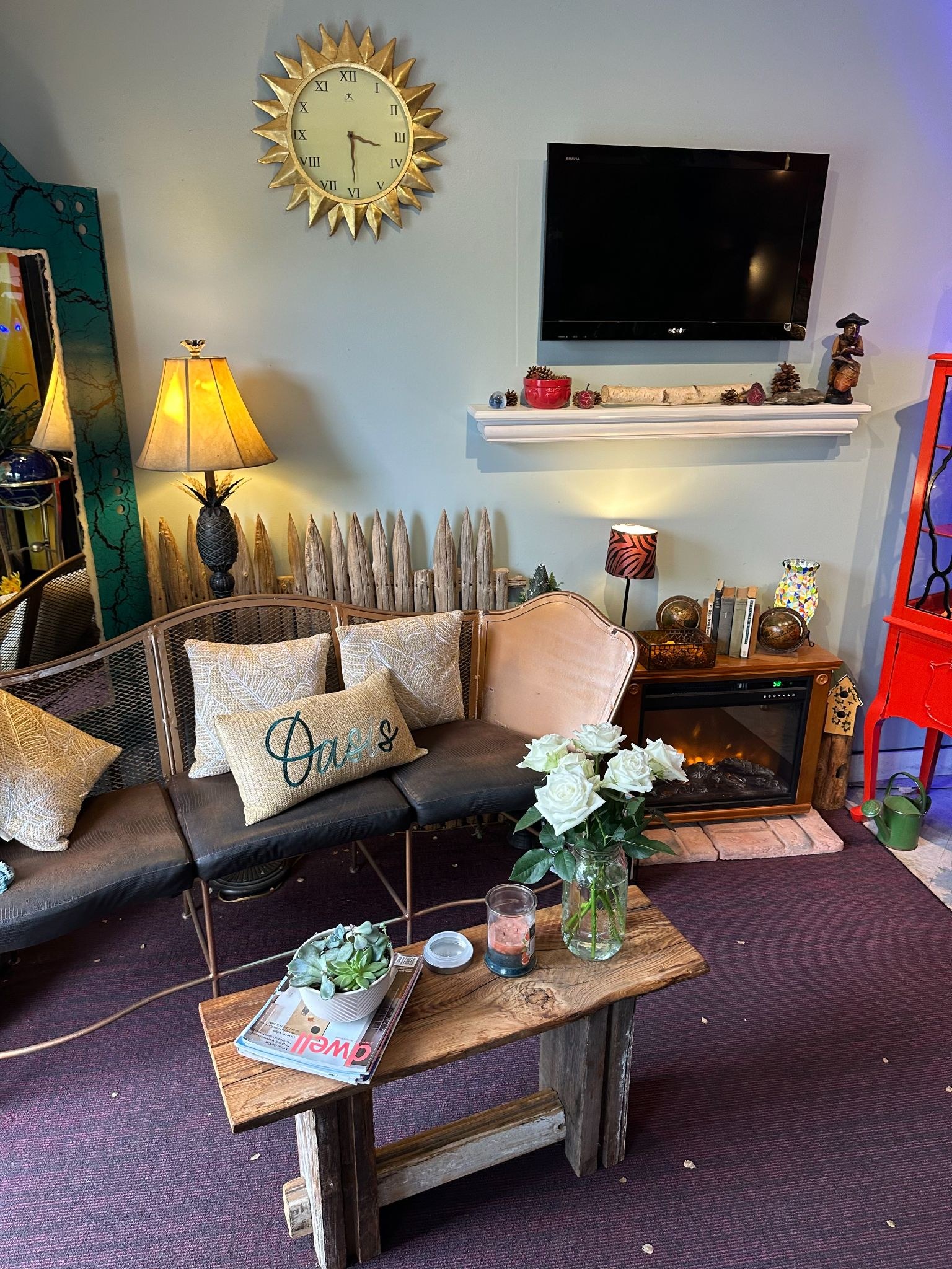 More boutique clothing and island décor